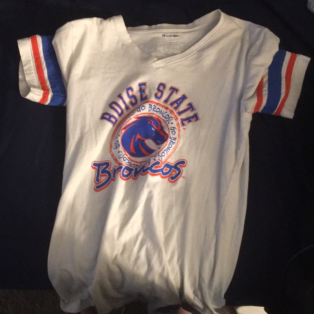 Boise state shirt (used)